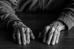 Casi 30,000 millones de euros: la factura sanitaria y social anual del p&aacute;rkinson en Europa