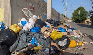 Basura, caos y aceras ocupadas afectan el orden urbano en Dajab&oacute;n