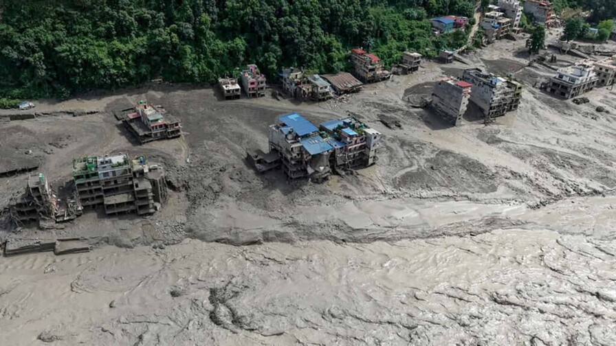 EE. UU. envía 500,000 dólares para emergencias en Nepal y un asesor para asistencia EE. UU. envía 500,000 dólares para emergencias en Nepal y un asesor para asistencia