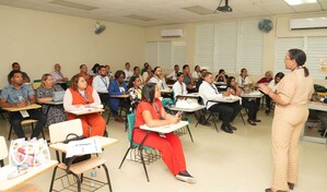 El Ideice realiza precongreso sobre evaluaci&oacute;n educativa en Mao