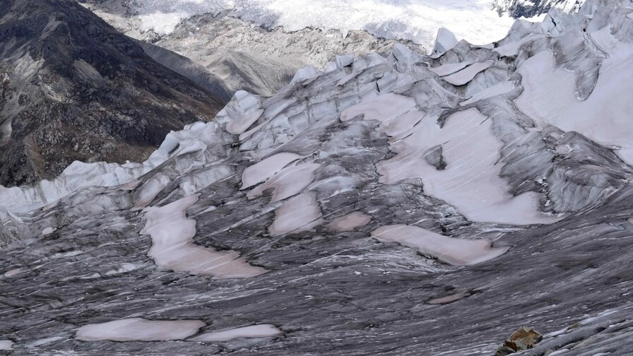 Perú tiene 58 lagunas con riesgo muy alto de desborde, muchas por deshielo de glaciares Perú tiene 58 lagunas con riesgo muy alto de desborde, muchas por deshielo de glaciares