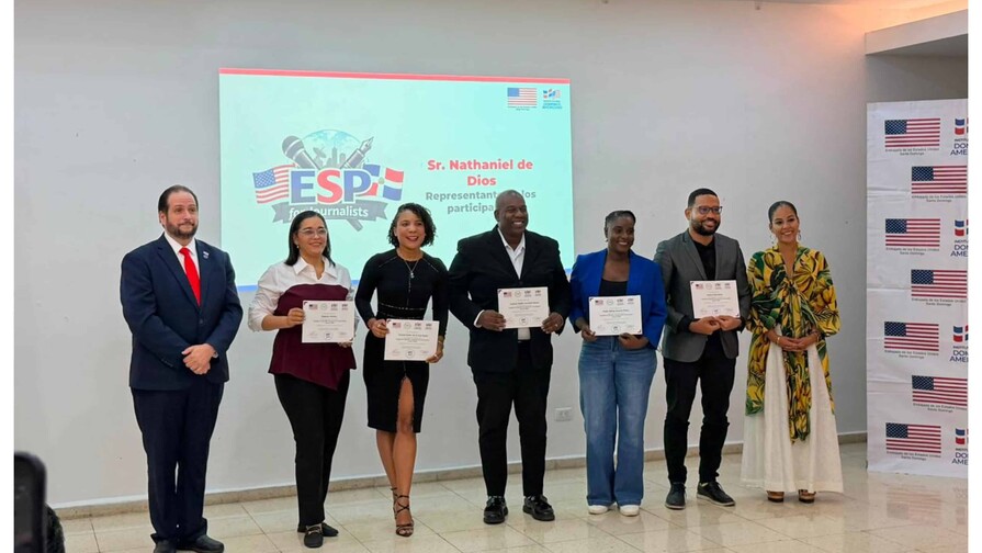 Programa de inglés para periodistas gradúa a más de 40 profesionales dominicanos Programa de inglés para periodistas gradúa a más de 40 profesionales dominicanos