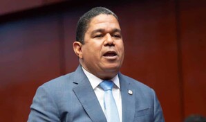 Senador Mois&eacute;s Ayala exige soluci&oacute;n definitiva para el tramo carretero "El Derrumbao" en Barahona