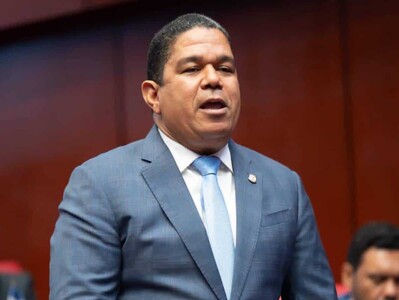 Moisés Ayala pide intervención carretera El Derrumbao