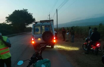 Accidente de tránsito  en Barahona deja un hombre muerto y otro herido