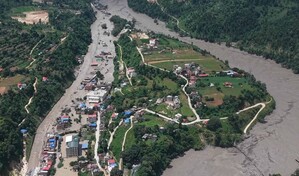 Riada en Nepal: m&aacute;s de 390 muertos, unos 1,400 desaparecidos y miedo a otra crecida