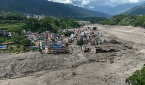 Nepal eleva a 162 los muertos y busca a m&aacute;s de 500 desaparecidos por la riada del Himalaya