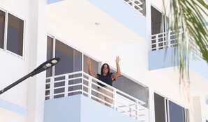 El Gobierno entreg&oacute; 128 nuevos apartamentos en Neiba