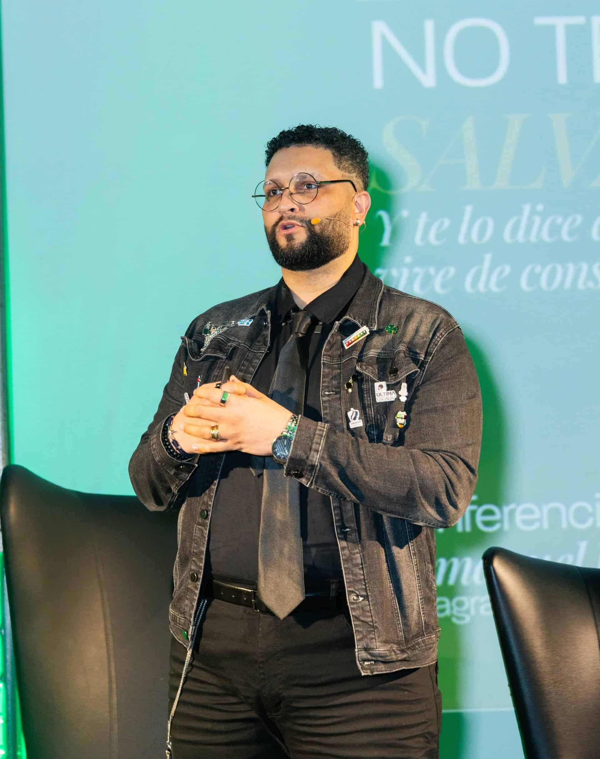 Enmanuel Enma Encarnación.
