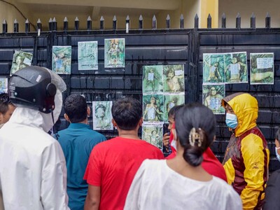 Publican lista de más de 600 turistas desaparecidos por riada en Nepal