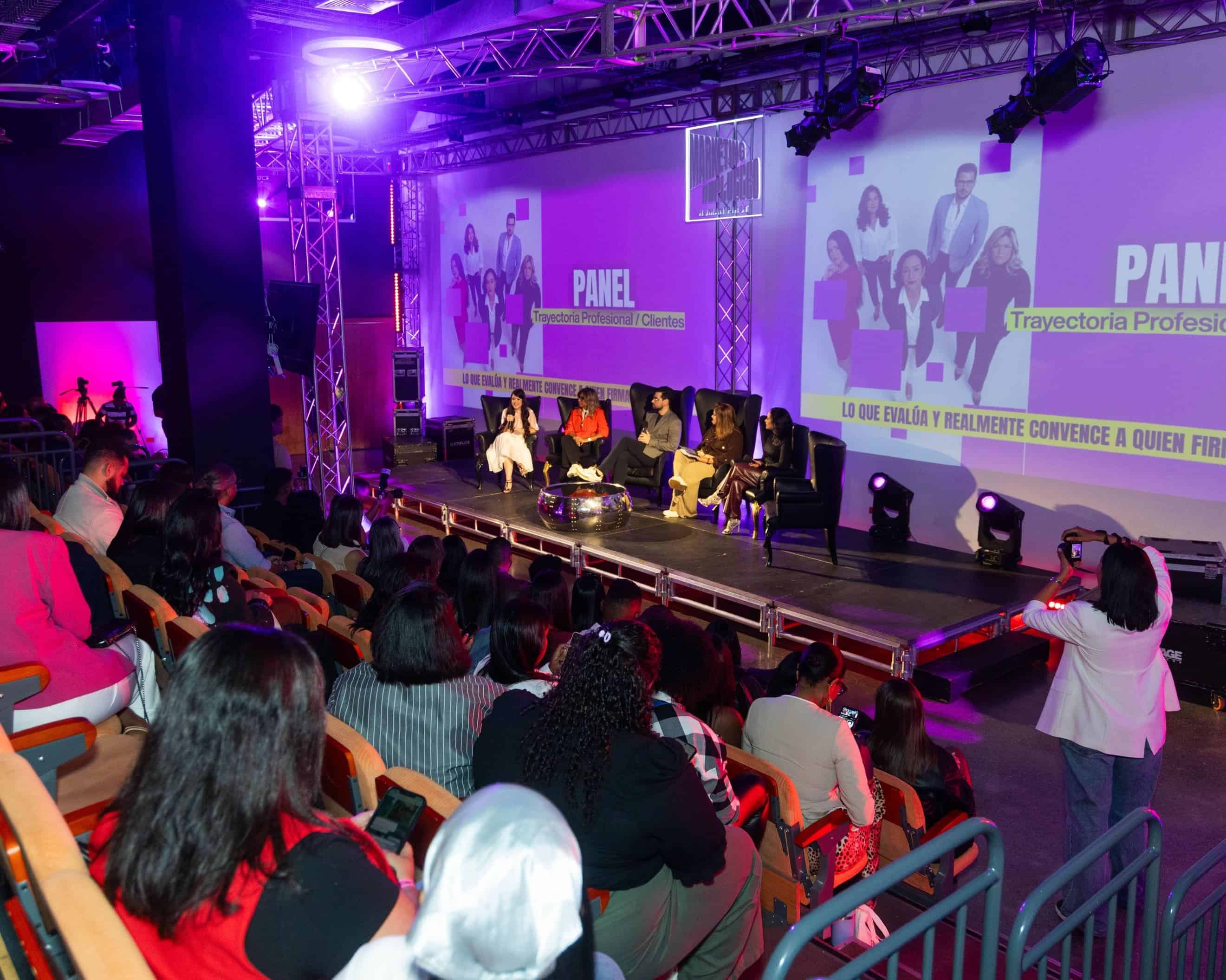 Jennifer Terrero, Massiel Almonte, Francisco Montalvo, Edith Smester y Ciara Matos.