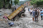 Riada en Nepal: Casi 700 muertos y labores de rescate contra el reloj Riada en Nepal: Casi 700 muertos y labores de rescate contra el reloj