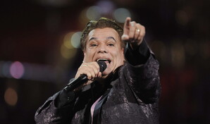"Lo que se ve no se pregunta": las frases de Juan Gabriel que siguen viviendo una d&eacute;cada despu&eacute;s