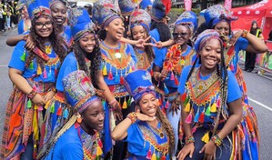 El Carnaval de Notting Hill celebra 60 a&ntilde;os de m&uacute;sica, color y cultura caribe&ntilde;a