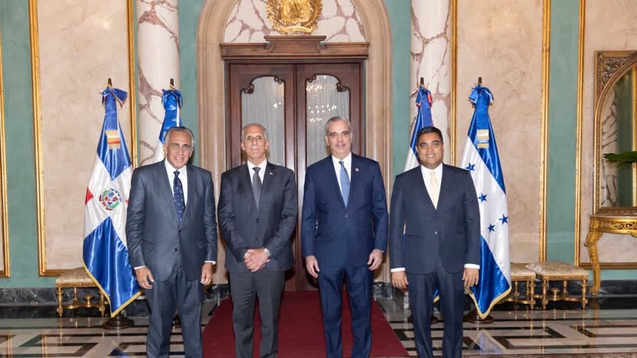 Presidente de Honduras solicita asesoría a RD para preparar JC Honduras 2029