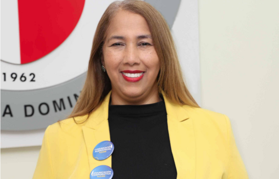PUCMM ratifica a Ana B&eacute;lgica Guichardo como directora de la Escuela de Comunicaci&oacute;n