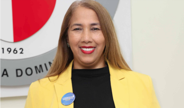 PUCMM ratifica a Ana B&eacute;lgica Guichardo como directora de la Escuela de Comunicaci&oacute;n