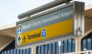 Trece heridos, tres graves, tras chocar un autob&uacute;s contra un muro en aeropuerto de Newark