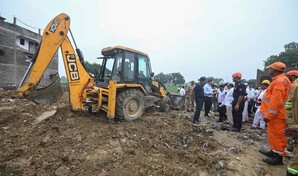 Al menos 11 personas mueren tras explosi&oacute;n en una f&aacute;brica de pirotecnia en la India