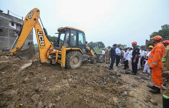 Al menos 11 personas mueren tras explosi&oacute;n en una f&aacute;brica de pirotecnia en la India