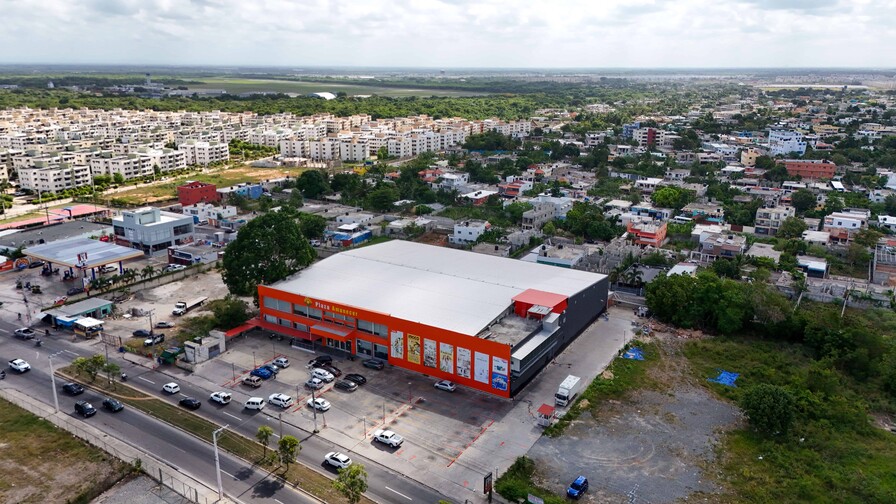 Grupo de comerciantes pide al Gobierno preocuparse por impacto de negocios chinos Grupo de comerciantes pide al Gobierno preocuparse por impacto de negocios chinos