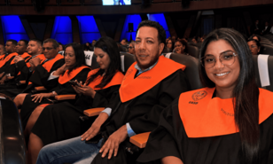 Abinader llama a actuar con integridad y &eacute;tica en segunda graduaci&oacute;n de Gesti&oacute;n P&uacute;blica y Gobernanza