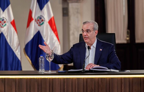 Abinader y la comunicaci&oacute;n permanente