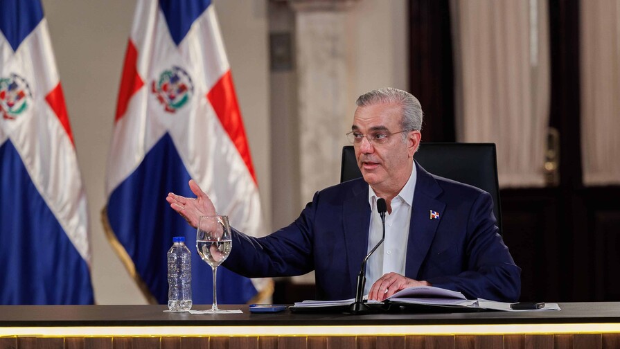 Abinader y la comunicación permanente Abinader y la comunicación permanente