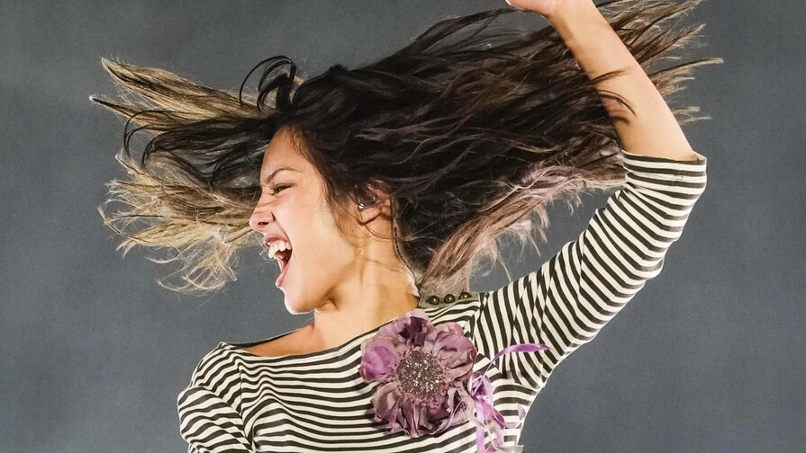 Olivia Rodrigo recauda 20 millones con Daisy Chain Fields para causas de mujer e infancia