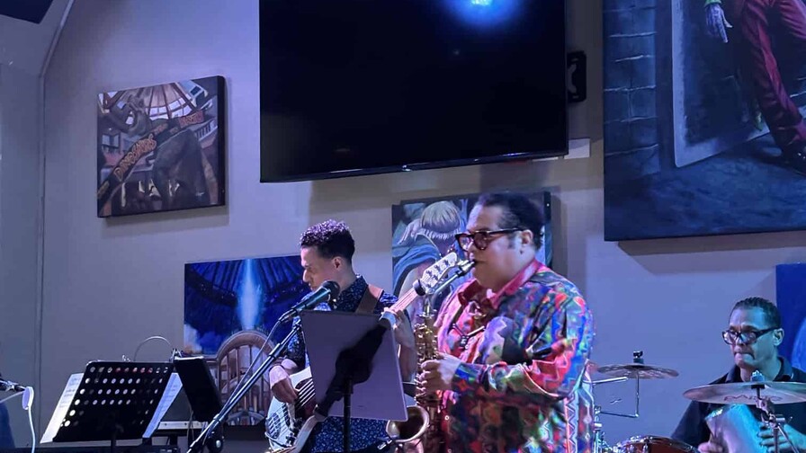 Sistema Temperado y Sandy Gabriel protagonizan el primer Jazz Nights en Punta Cana Sistema Temperado y Sandy Gabriel protagonizan el primer Jazz Nights en Punta Cana