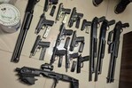 Autoridades intervienen 18 armer&iacute;as por posible venta irregular