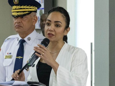 Faride y director de PN evitan a la prensa por tercera semana