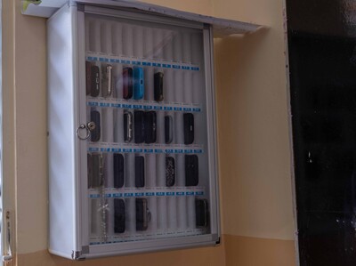Colegios y la regulación de celulares en educación