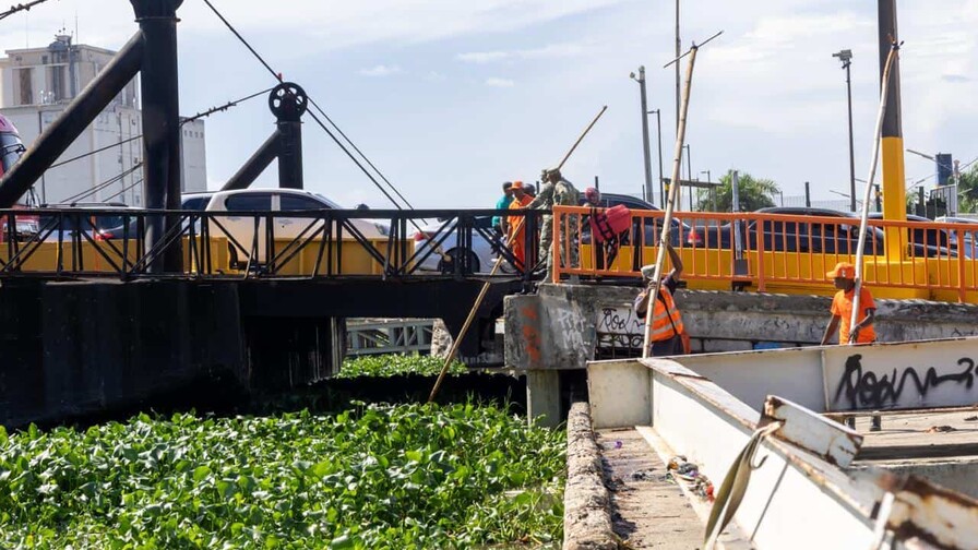Tres empresas integran el &uacute;nico consorcio que ofert&oacute; por el puente basculante del Ozama