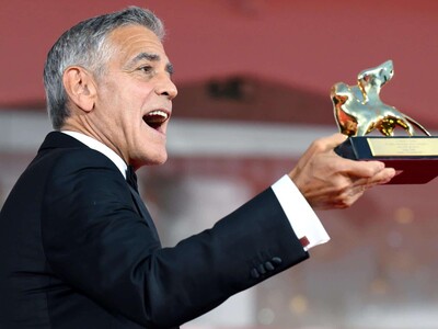 George Clooney recoge su León de Oro en Venecia