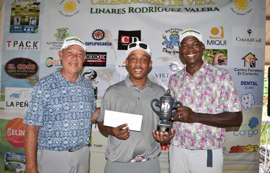 Carlos Linares gana el IV Torneo de Golf Celebraci&oacute;n de Vida