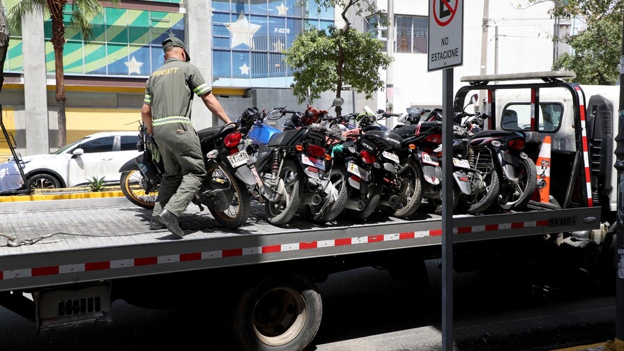 Intrant y Digesett fiscalizan a m&aacute;s de 82 motociclistas por violar normas de tr&aacute;nsito