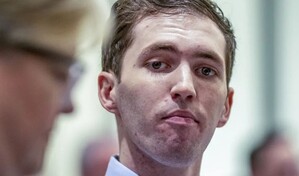 Juez de EE. UU. dictamina que sospechoso del asesinato de Charlie Kirk vaya a juicio