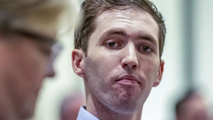Juez de EE. UU. dictamina que sospechoso del asesinato de Charlie Kirk vaya a juicio Juez de EE. UU. dictamina que sospechoso del asesinato de Charlie Kirk vaya a juicio