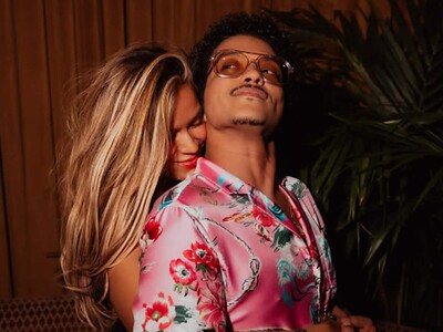 Karol G y Bruno Mars estrenan el video de "Still"