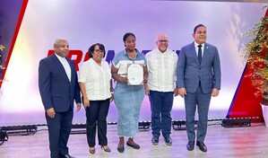 Promipyme entrega RD$72 millones en cr&eacute;ditos a 372 emprendedores en Barahona