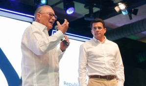 Collado reconoce a Frank Rainieri por crear una marca pa&iacute;s que ronda por el mundo