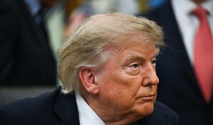 Trump medita poner su nombre al estrecho de Ormuz tras declararlo bajo control de EE. UU.