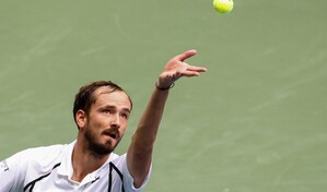 Medvedev y Pegula a paso firme en el US Open; Badosa termina el trabajo