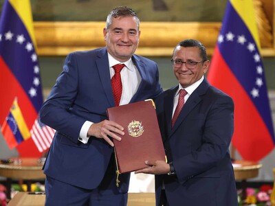 Venezuela firma acuerdos con Chevron y Eni ante Sec. Gral. EE.UU.