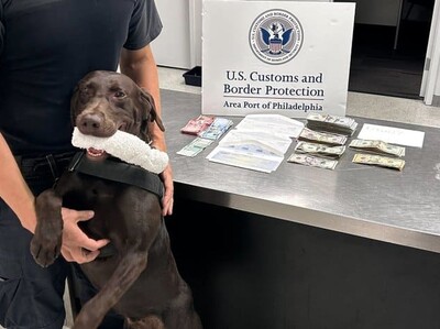 Incautación de dinero no declarado en aeropuerto de Filadelfia