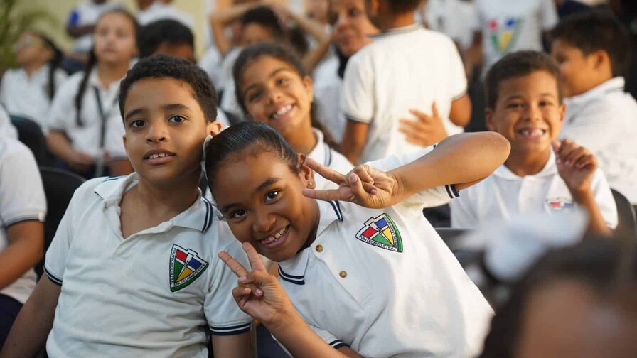 Inefi inaugura aula de psicomotricidad en Santiago