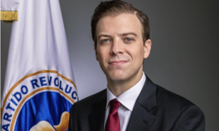 Juan Garrig&oacute; Mej&iacute;a renuncia a su cargo en el Gobierno para asumir como secretario general del PRM