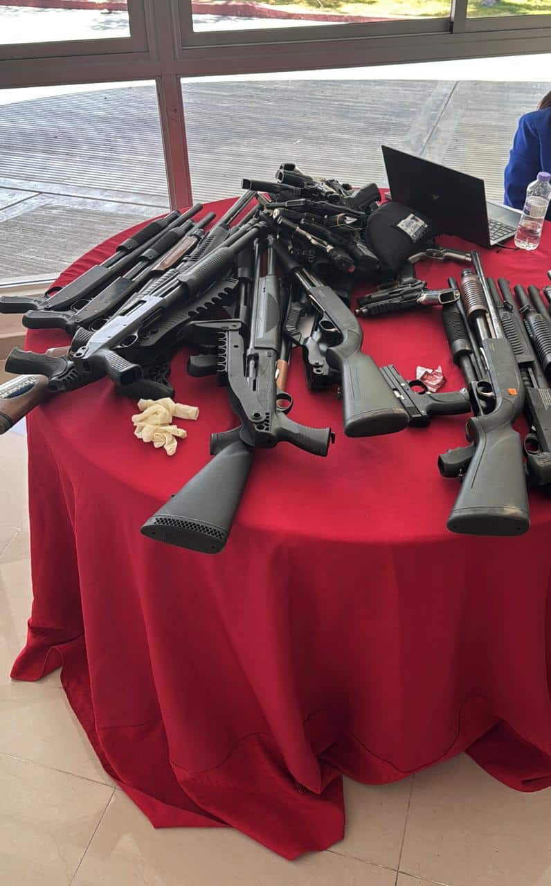 Armas incautadas en un operativo, imagen de archivo