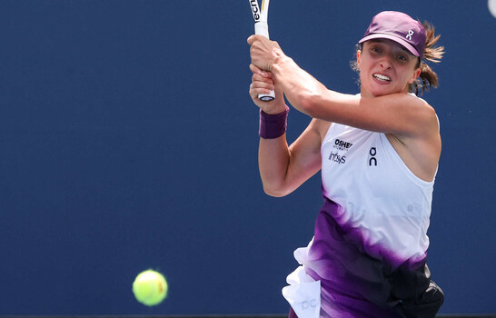 Swiatek salva la trampa de Bouzkova y vuelve a octavos del US Open